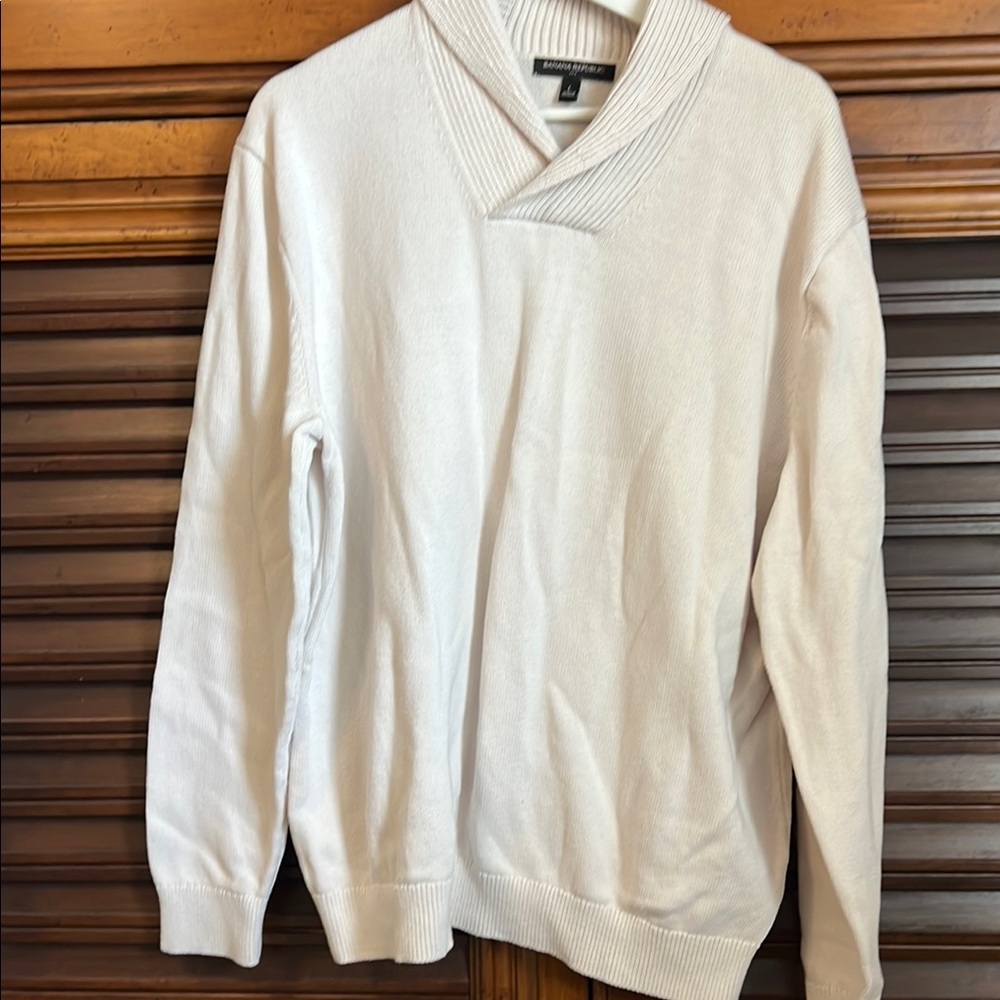 Banana Republic Factory Women’s shawl neck collar Sweater beige